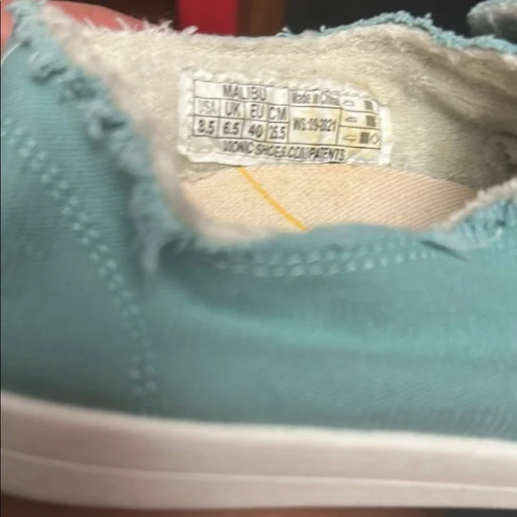 Vionic Beach Malibu - Slip-On Comfort - Picture 6 of 8